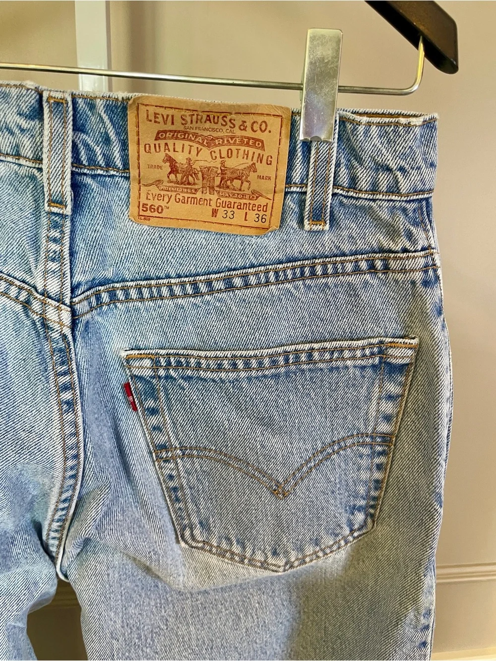 Vintage Levi's 560 Denim Jeans Mens 90s 1998 33 x 36 Loose Fit Tapered Leg